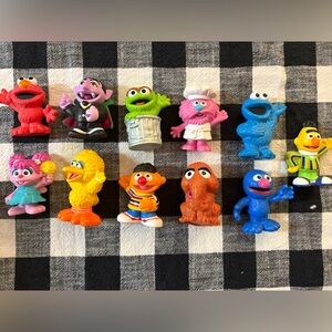 Sesame Street Character Figurine Set